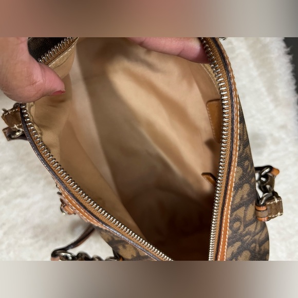 Dior Barrel bag - Picture 14 of 16